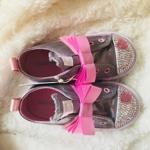 Infant Converse Chuck Taylors w/ Swarovski Crystal - Picture 4 of 6